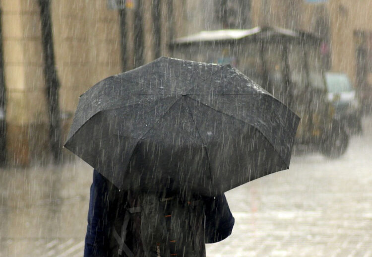 Maltempo Sicilia Pioggia E Venti Con Rinforzi Di Burrasca Quotidiano