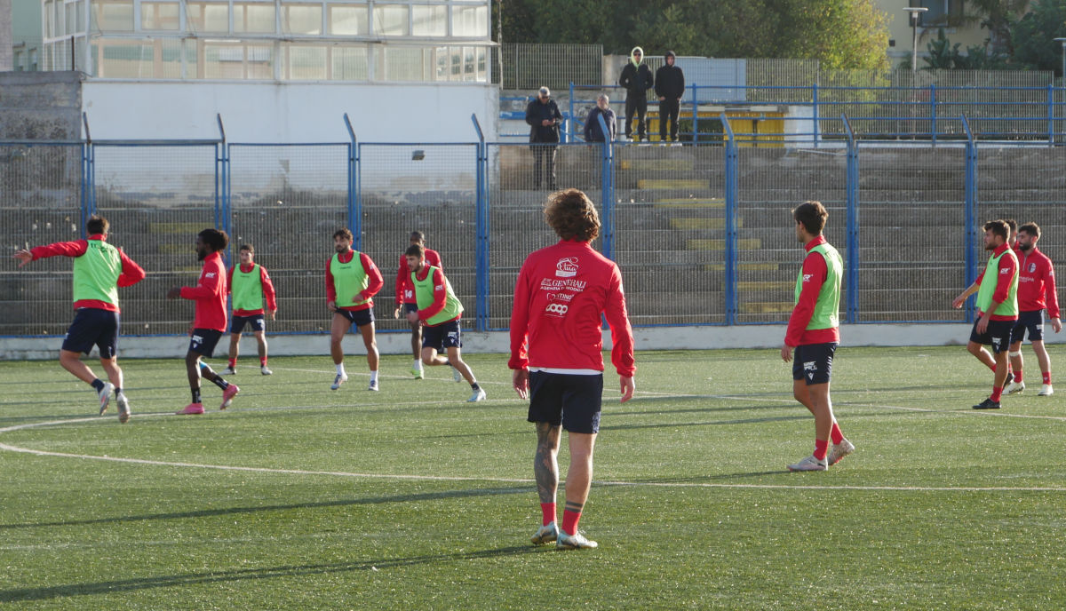 Rialzare la testa e mostrare carattere la mission del Modica Calcio