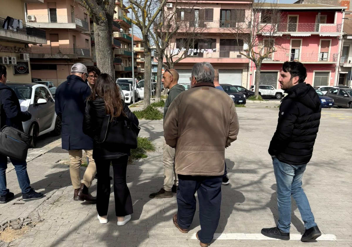 Ragusa a piazza Tamanaco il calumet della pace tra Amministrazione Cassì e Fratelli d’Italia 